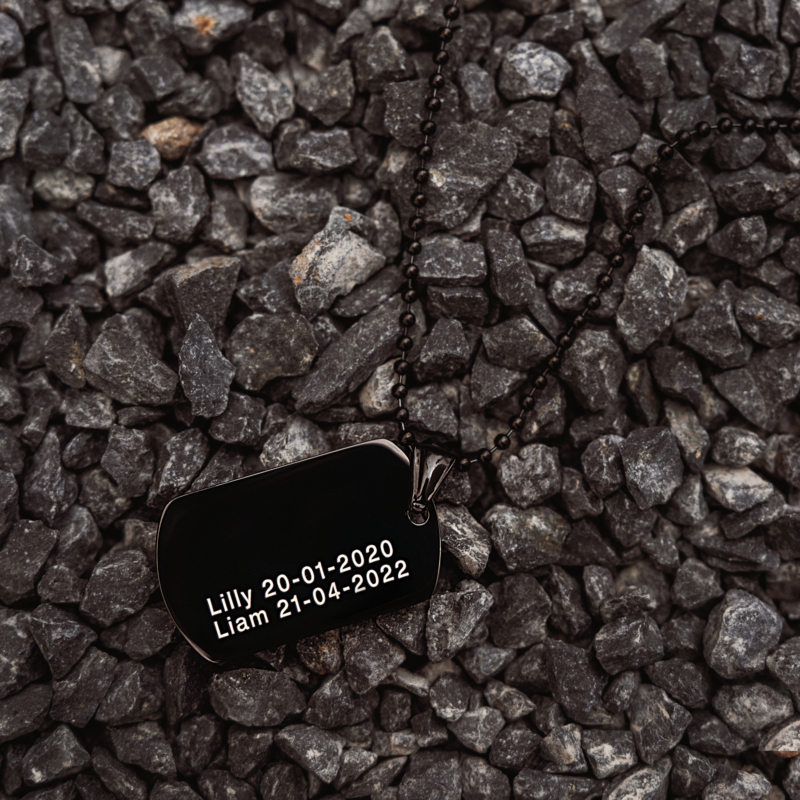 Graveerbare dog tag ketting in de kleur zwart