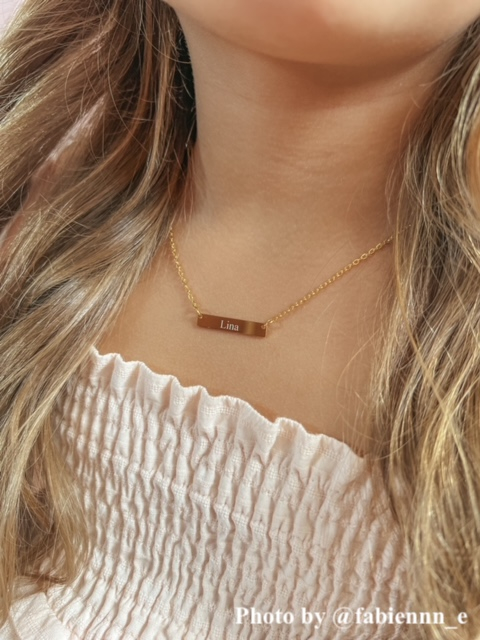 Influencer met dochtertje met kindersieraden
