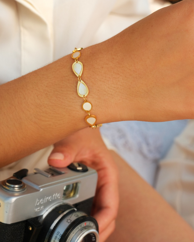 gouden parelmoer armband
