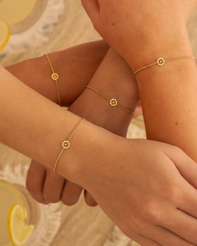 gouden bloemetjes armbanden