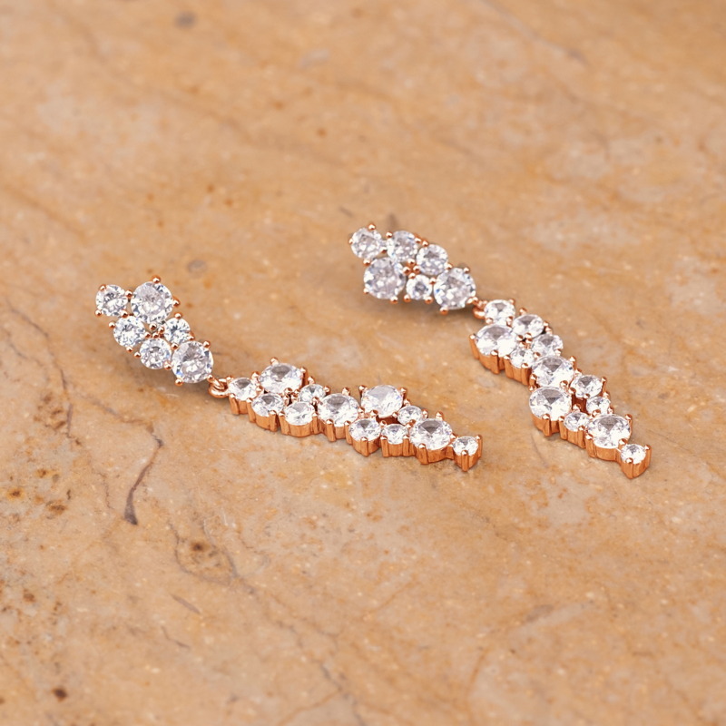 Rose gouden oorbellen voor de bruid met sparkles
