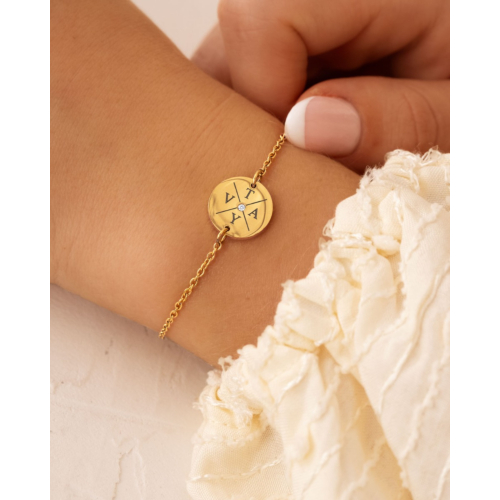 Armband 4 initialen steentje kleur goud