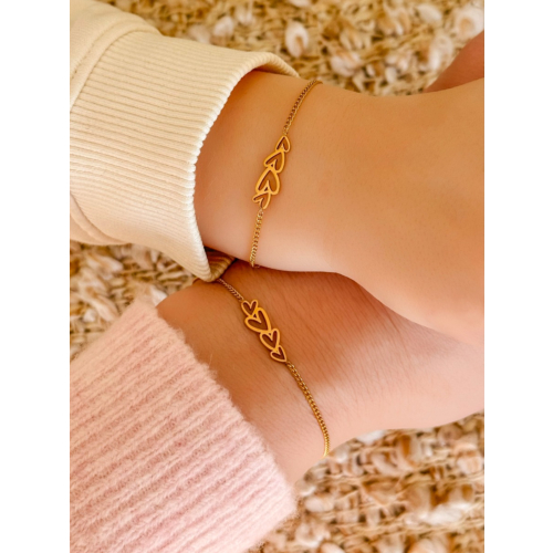 Kids armband love heart goudkleurig