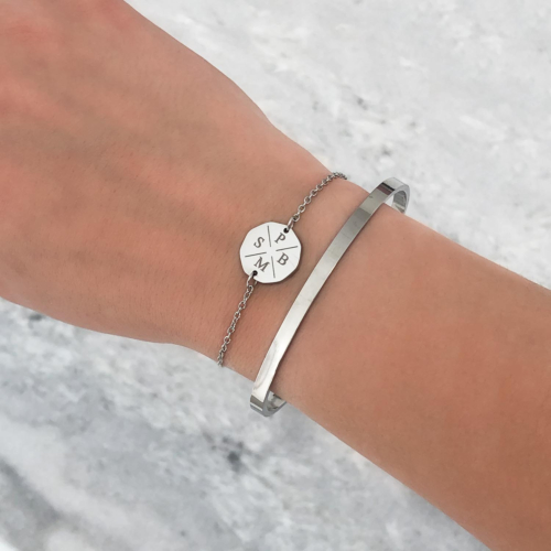 Vier initialen armband