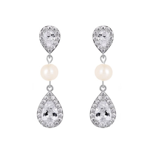 Daily Luxury Pearl Earrings I