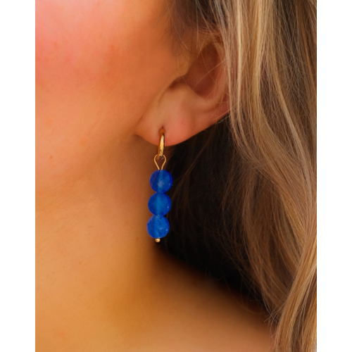 Oorringetjes blauwe steentjes goudkleurig