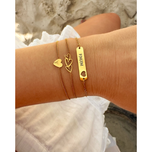 Armband triple heart goudkleurig