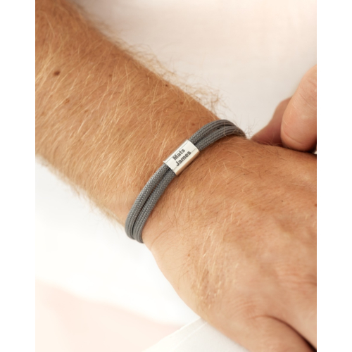 Naam armband heren grijs zilverkleurig