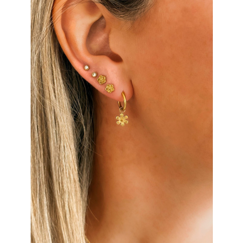 Gouden earparty met bloemen