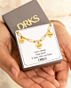 Ketting met hartjes in sieradendoosje