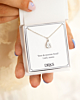 Ketting met steentje in sieradendoosje
