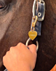 Graveerbare paardenpenning love goud kleurig
