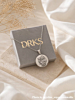 Influencer foto met graveerbare foto ketting