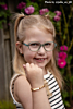 Kindje met DRKS armbandje