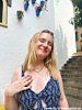 Influencer met necklace party