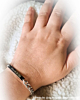 Zilveren bar armband gegraveerd.