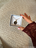 Influencer met gouden ketting