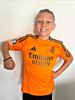 Influencer met zoontje en armband
