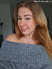 Influencer met sieraden