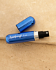 Blauwe parfumverstuiver bruidsmeisje