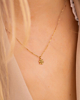 Ketting met goud bloemetje