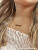 Influencer met dochtertje met kindersieraden