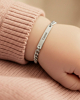 Zilveren armband met naam gegraveerd voor baby
