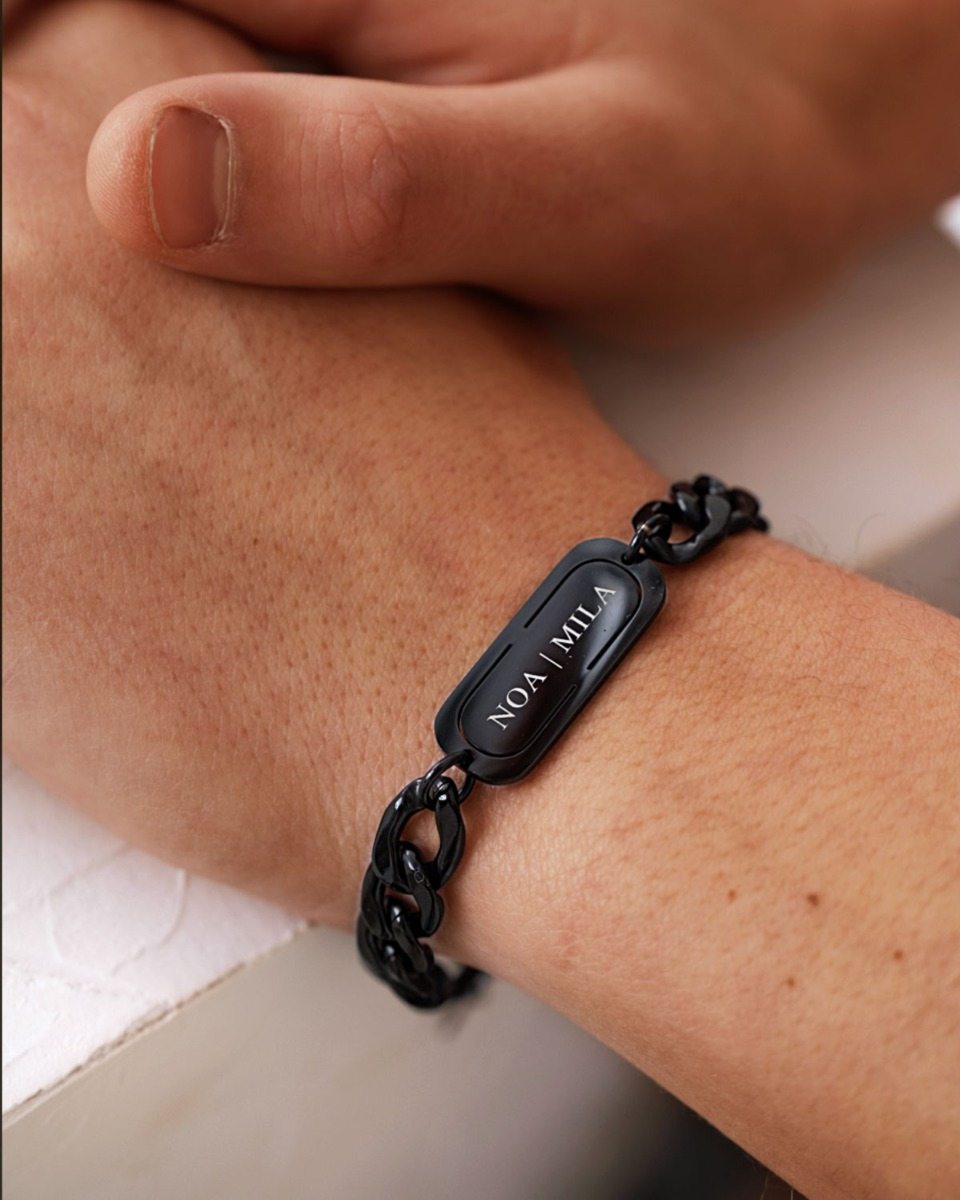 Zwarte heren armband met namen