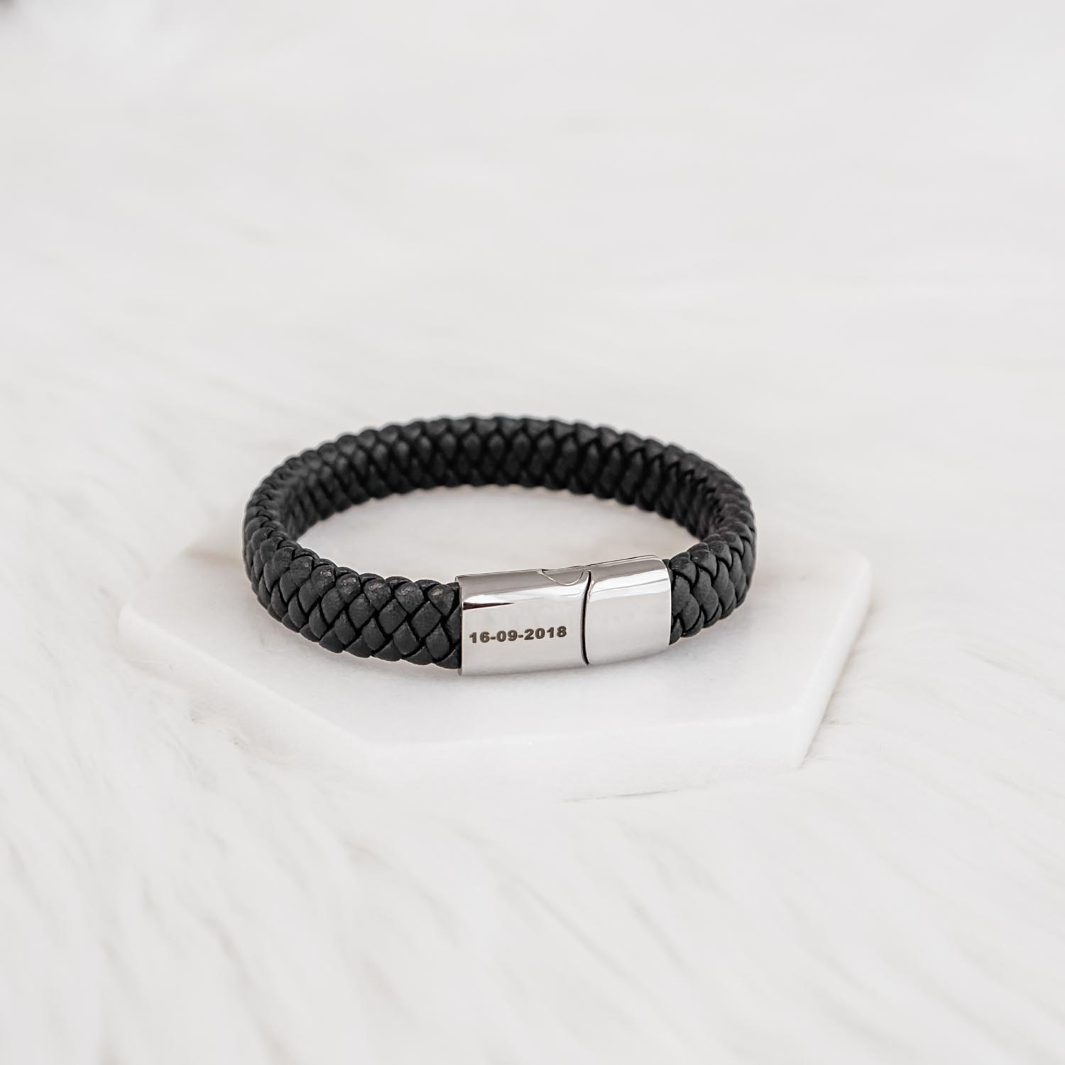 Armband met datum gegraveerd voor mannen
