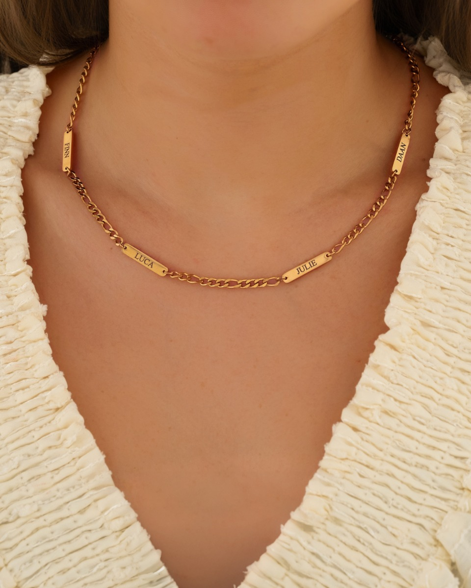 Naam ketting met vier plaatjes