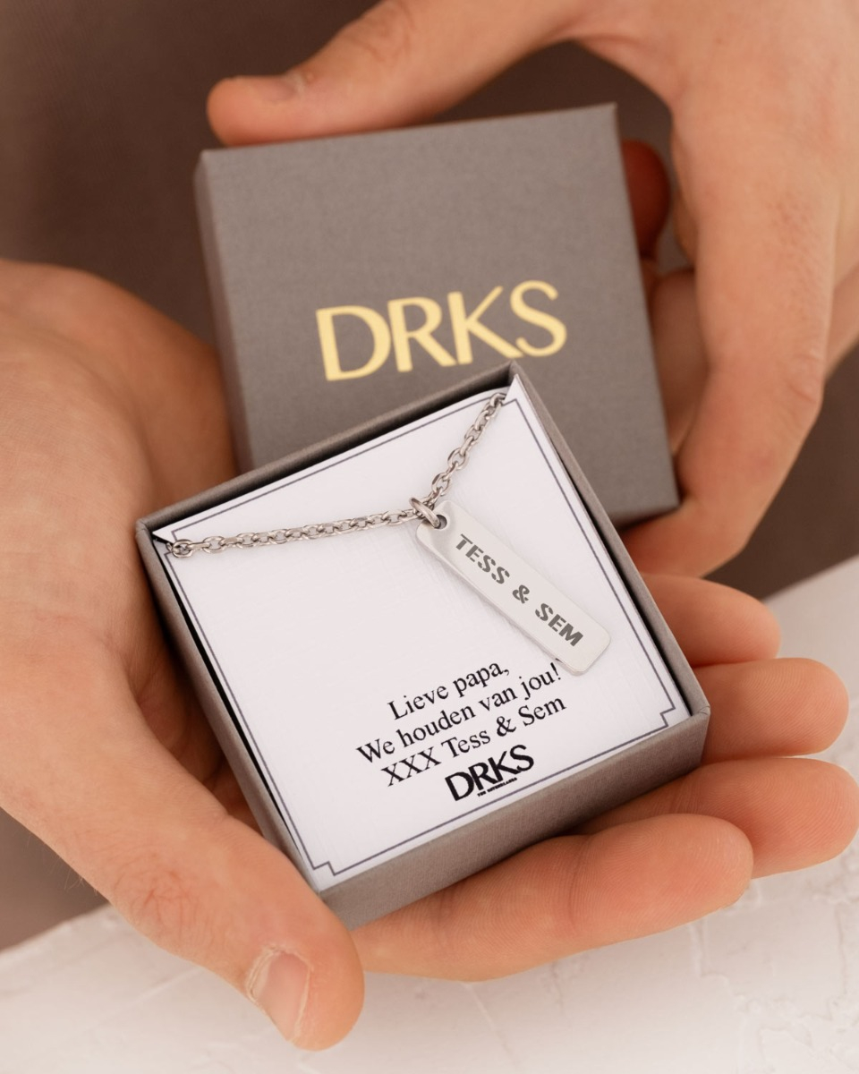 zilveren heren ketting met sieradendoosje en persoonlijke tekst voor papa