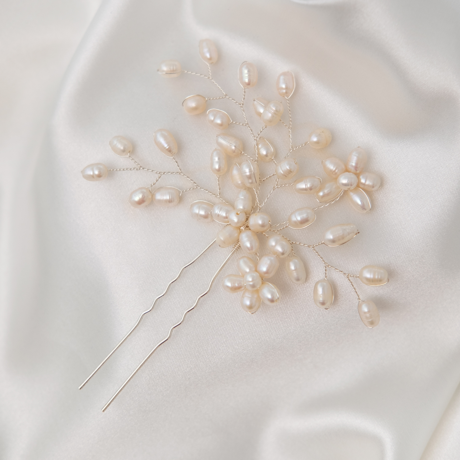 Pretty pearls haarpin