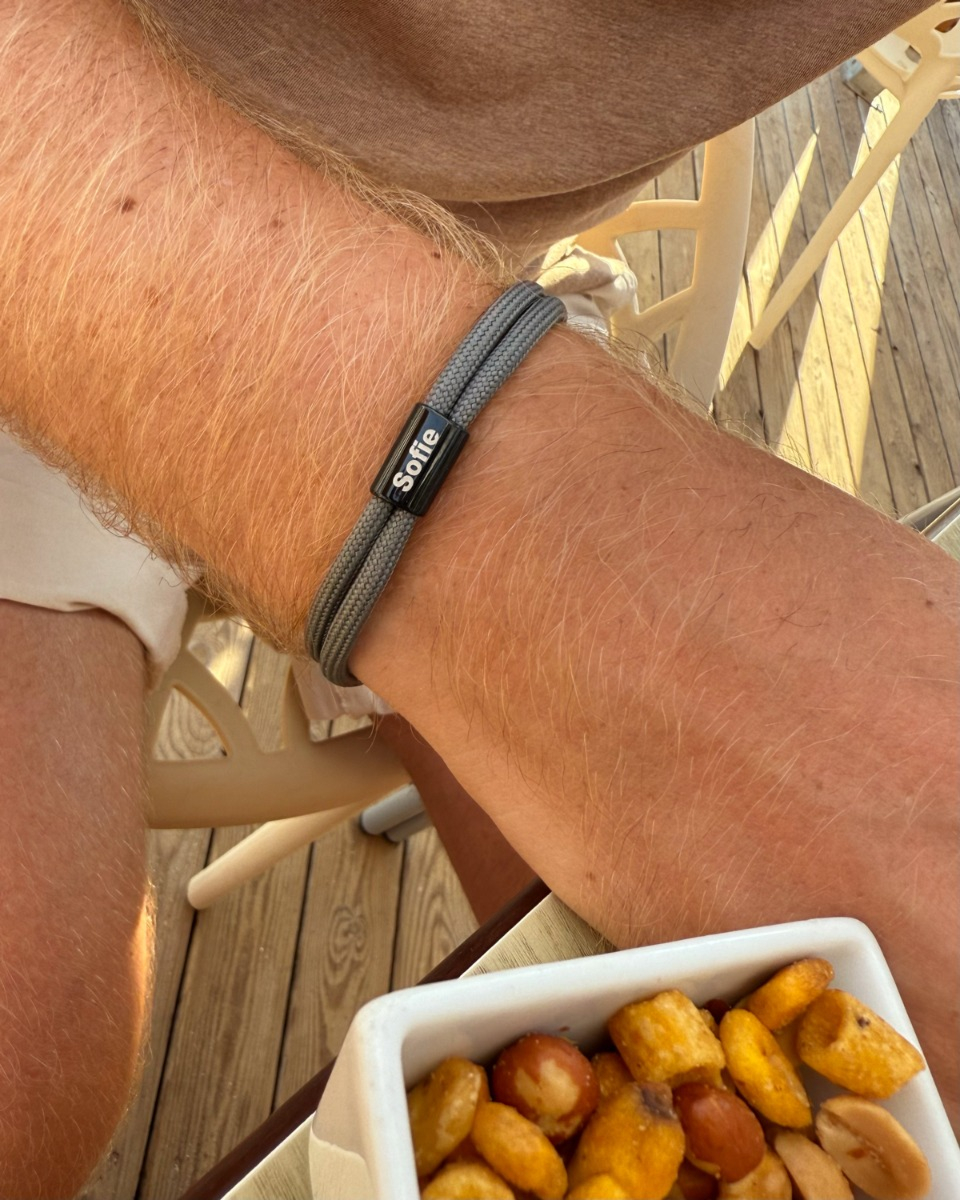 heren armband met naam gegraveerd