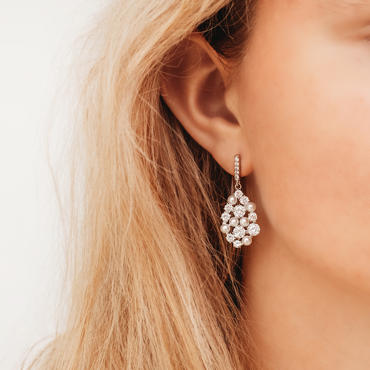 Parel accessoires voor je bruidskapsel