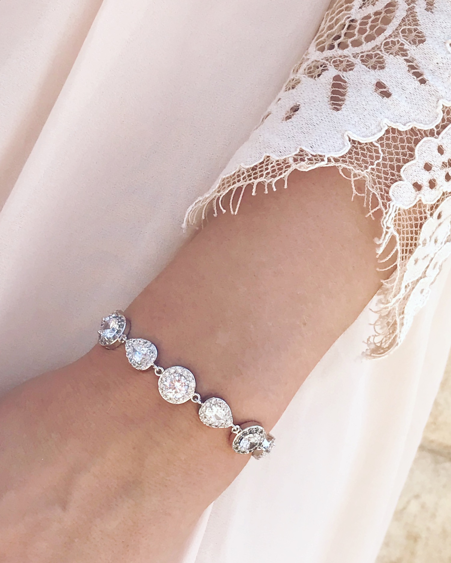 Unicra Zilveren bruidssieradensets strass bruiloft halsketting en oorbellen armband set prom formele modesieraden set voor vrouwen en bruiden, One Size, Geen edelsteen