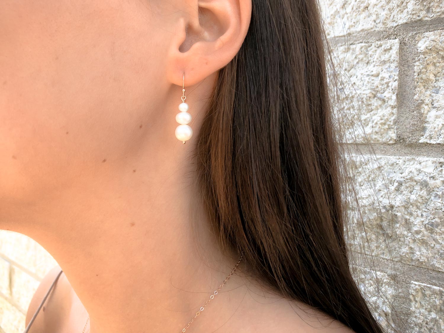 DRKS rose gouden oorbellen met drie parels