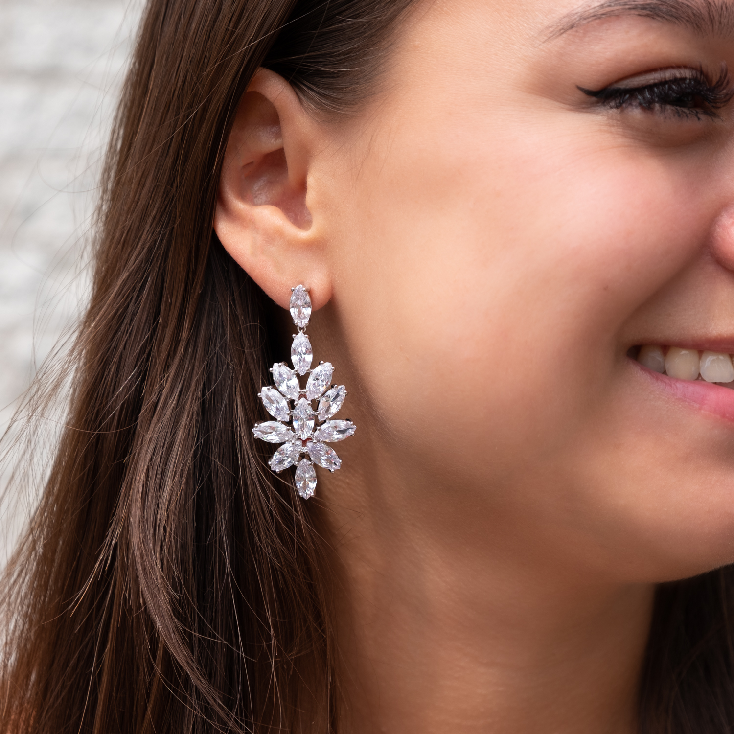 Zilveren bruids oorbellen statement