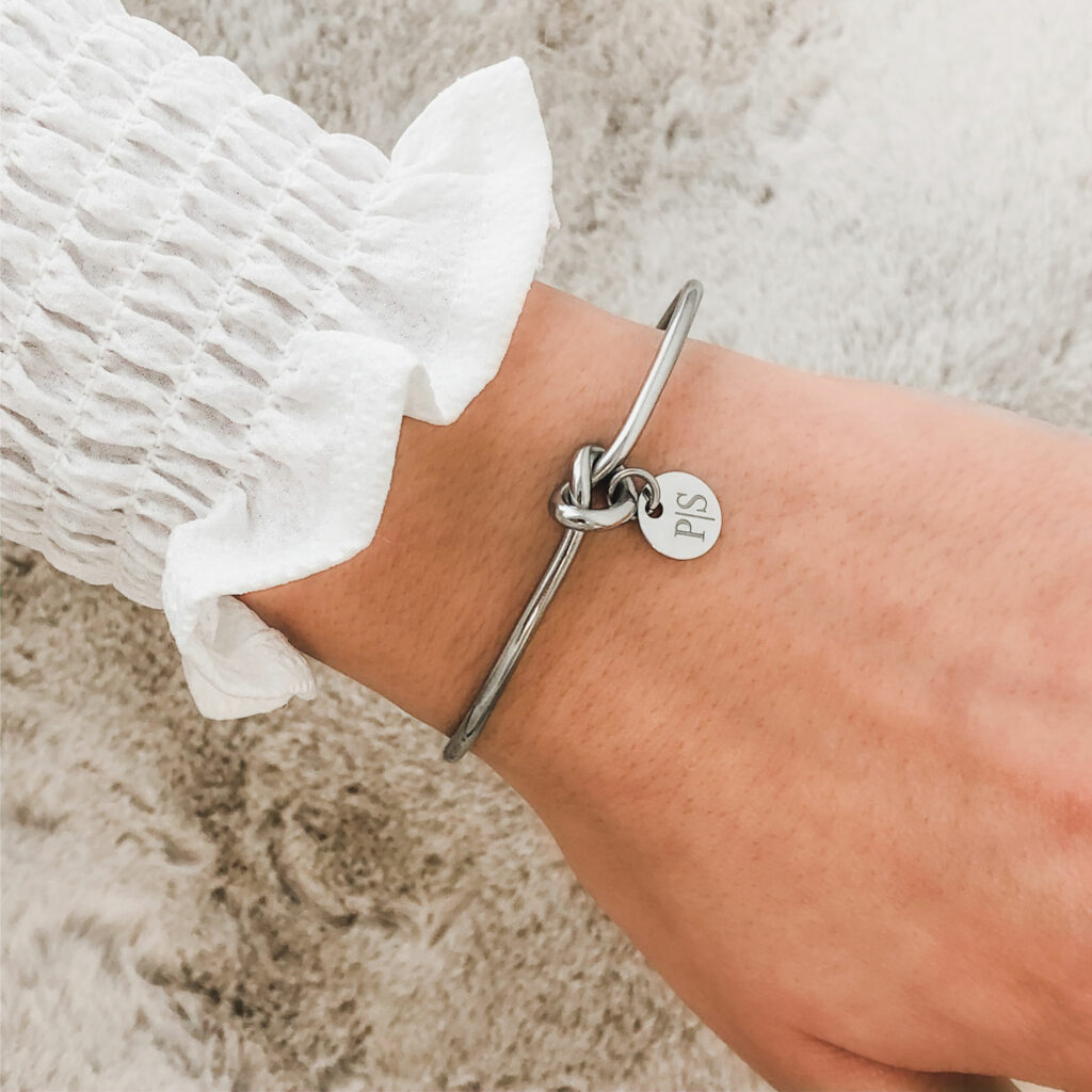 knoop armbandje met initialen