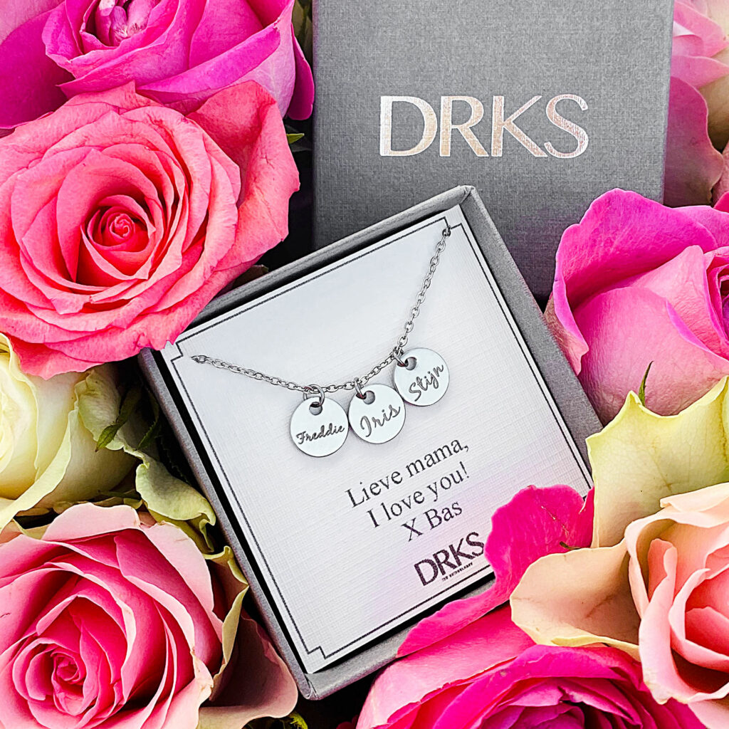 zilveren mama ketting met muntjes