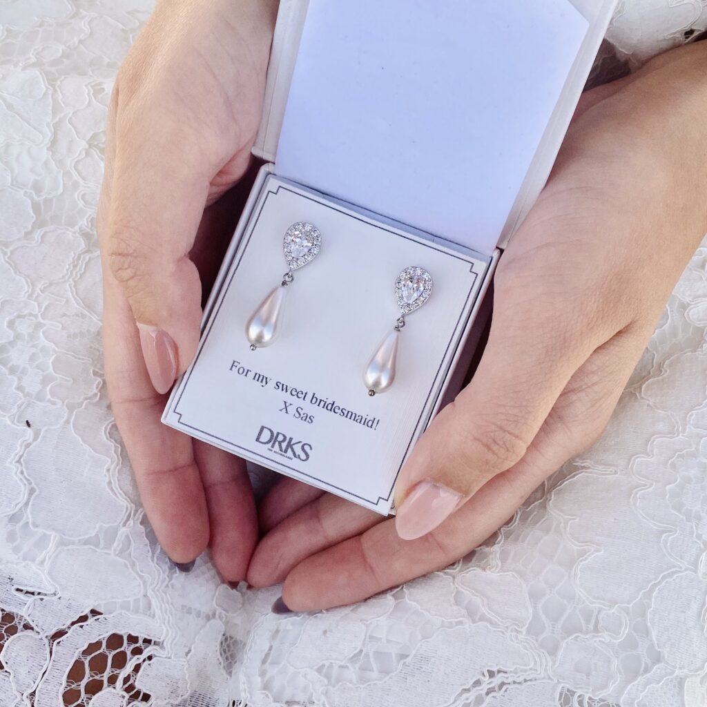 parel oorbellen met persoonlijke tekst