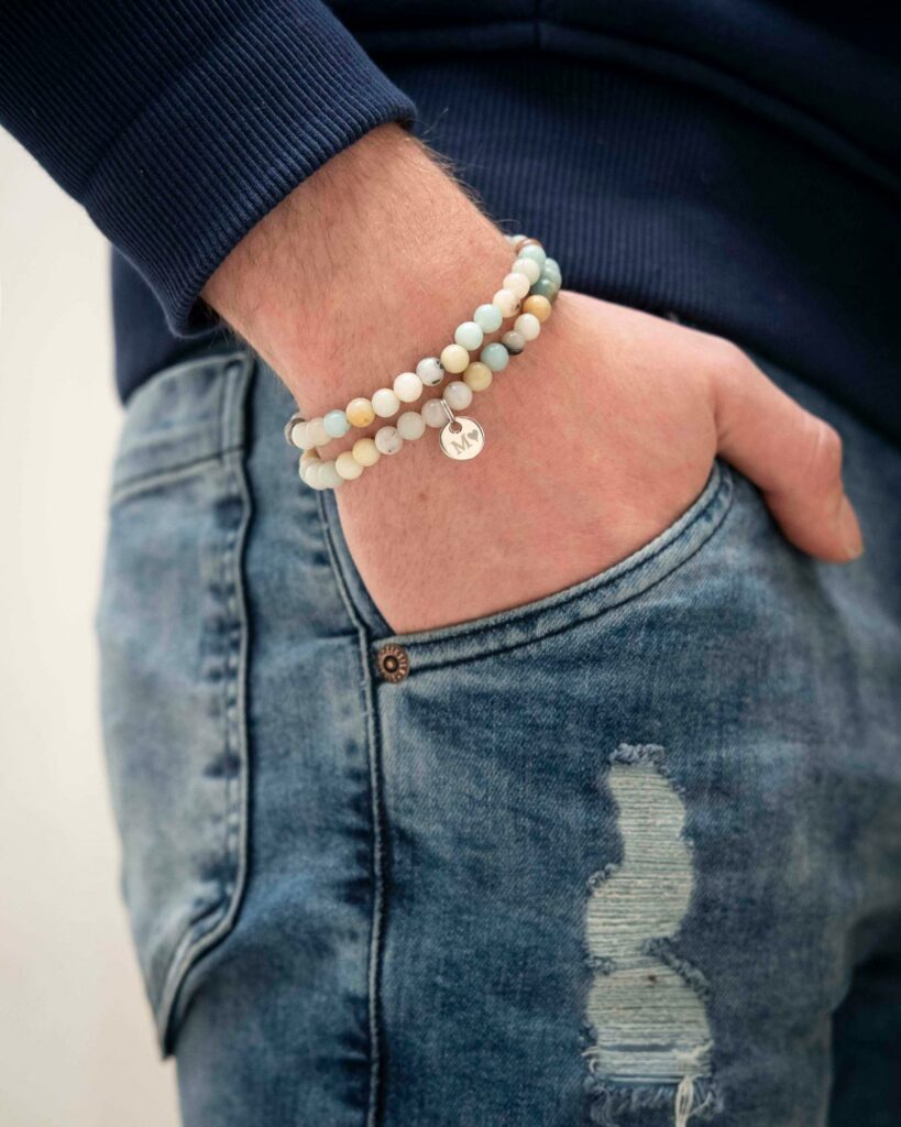 Heren armband met beige kralen