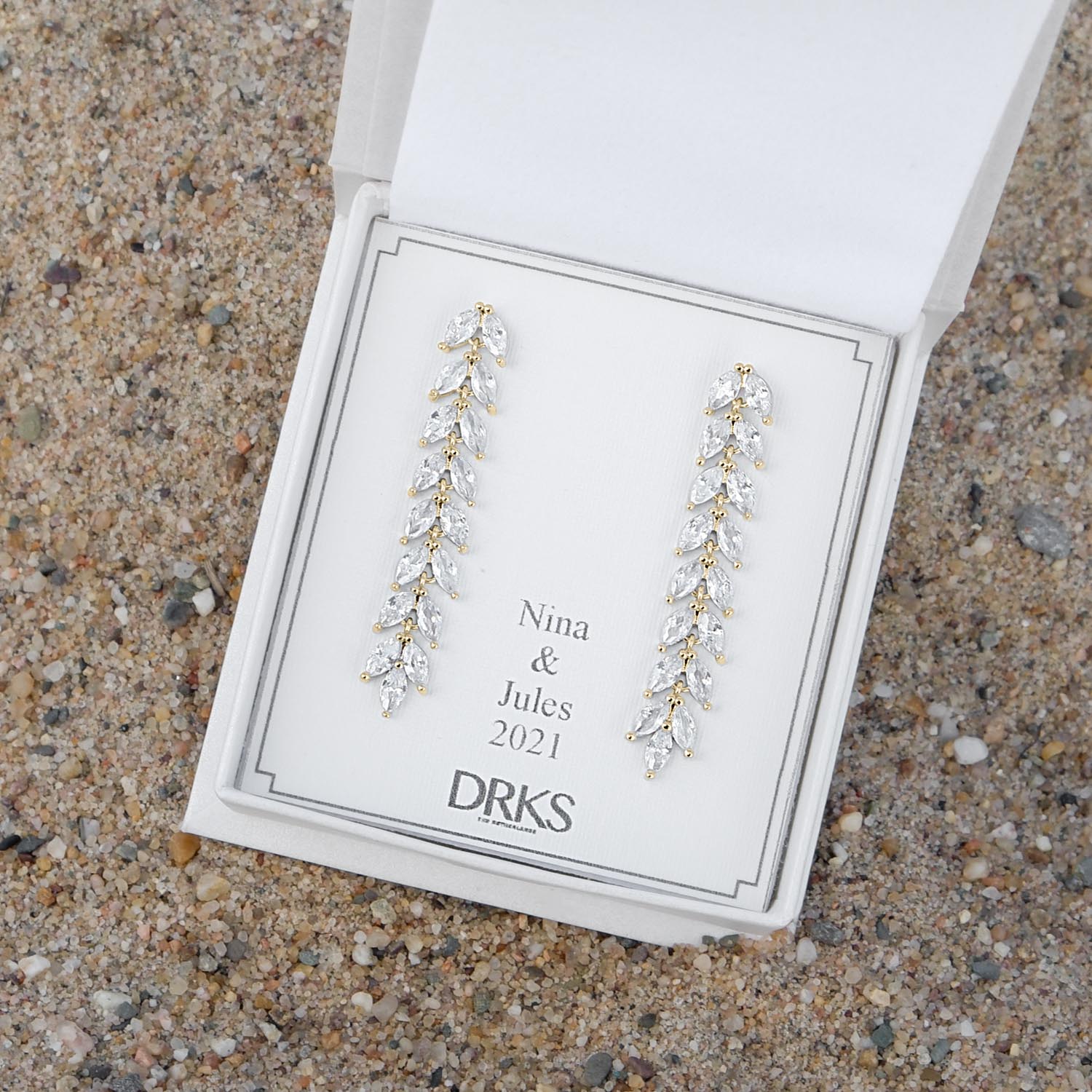 lange bruids oorbellen met sparkle in doosje