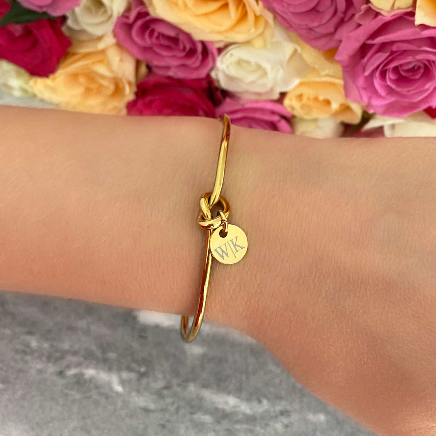 gouden knoop armband met graveerbaar muntje