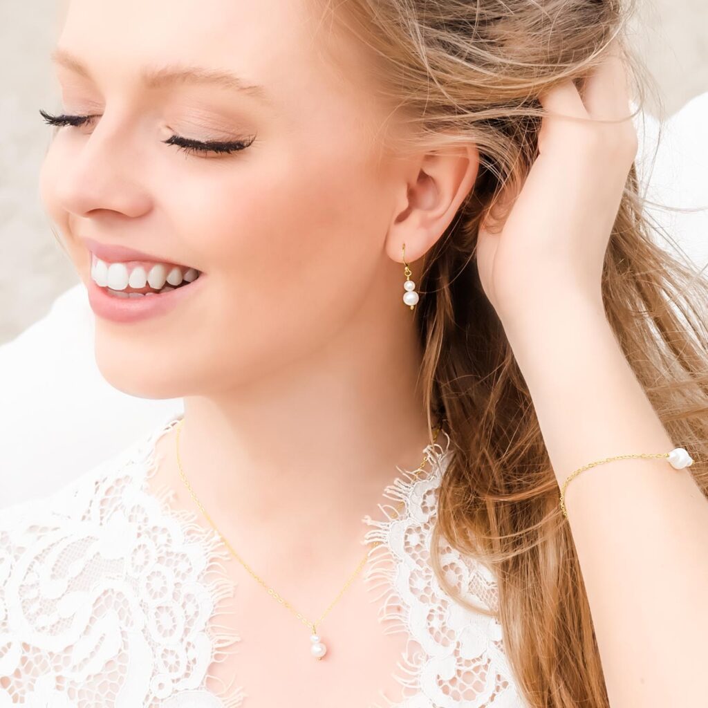 dubbele parel oorbelletjes in de kleur goud