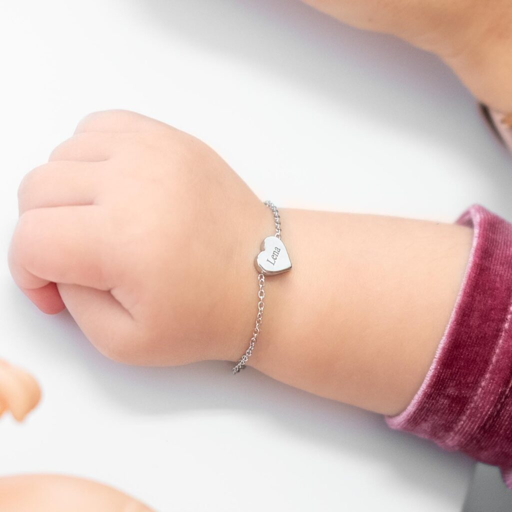 zilver hartjes baby armbandje met naam