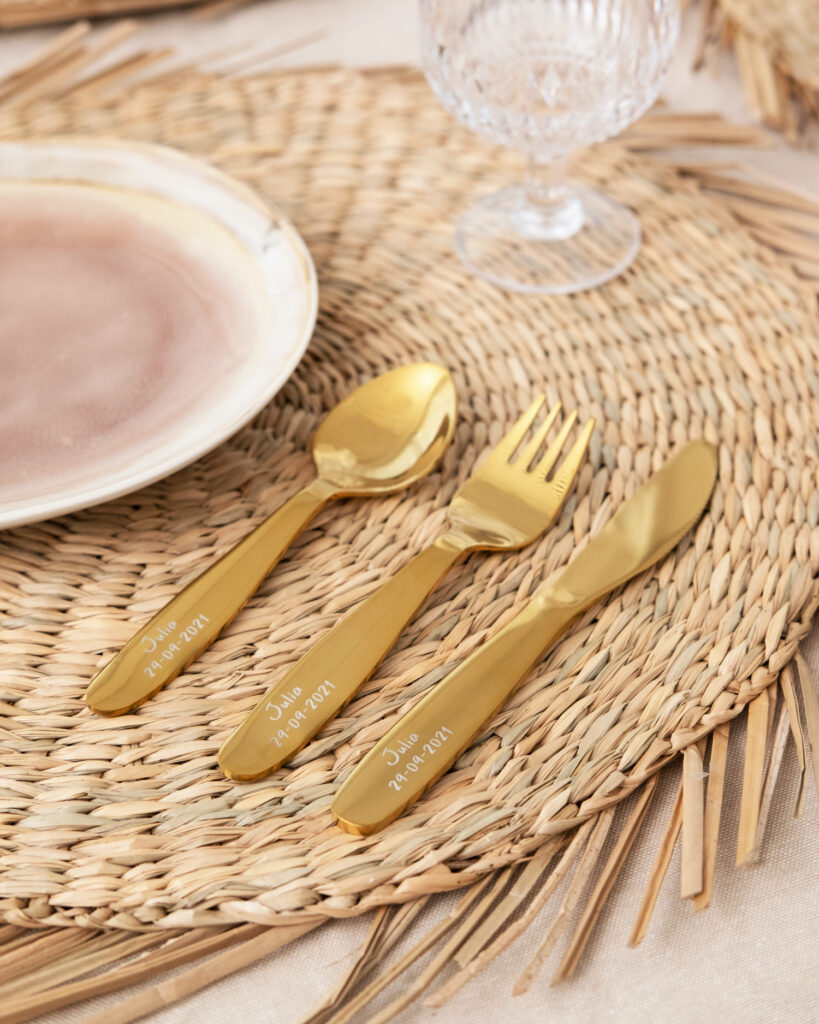 kinderbestek graveerbaar goudkleurig