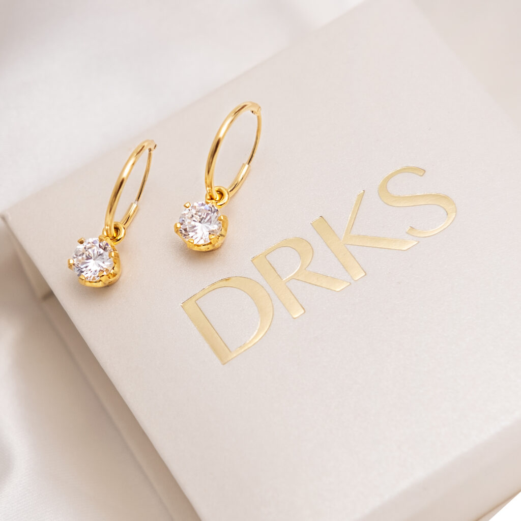 Oorringen met steentje goudkleurig
