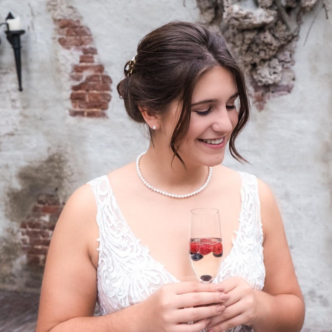 parelketting op bruid