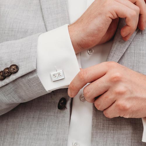 Wedding Wednesday: manchetknopen met een personal touch! Wedding Wednesday: manchetknopen met een personal touch!