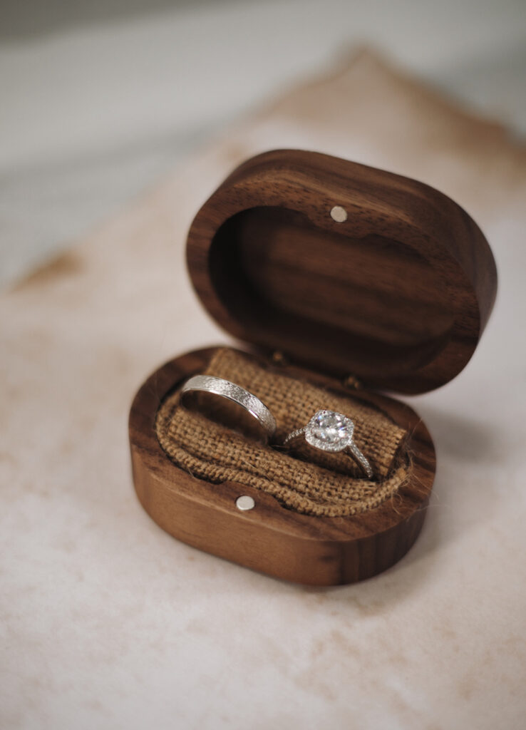 Ringendoosje met ringen